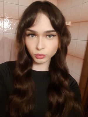 Ева с сюрпризом , 8 985 199-26-97