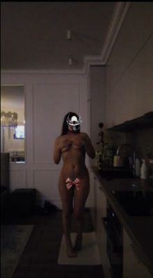 Vanessa.Miu, 8